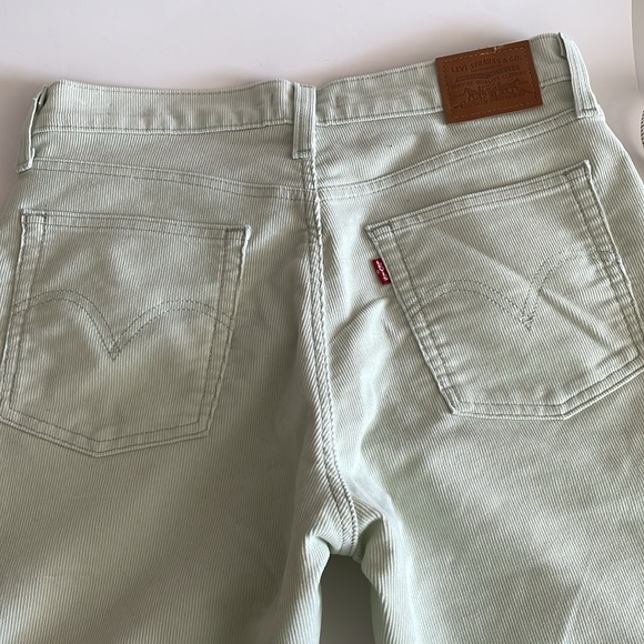 Levi’s Premium Wedgie Straight Corduroy Light Minty Green High Waist Pants sz 30 - Picture 8 of 9